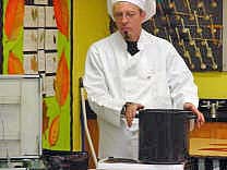 The right size cooking pot.